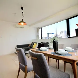 Luxes - 10 Min Station & 2br Up To 10p , Hiroshima Japan